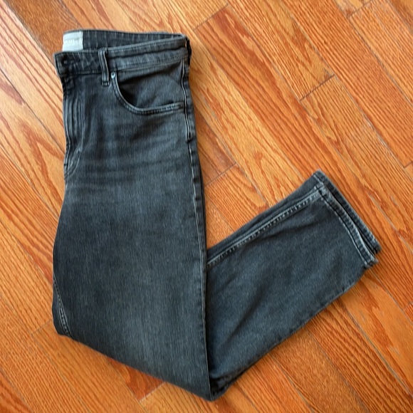 Everlane High Rise Straight Jean in Washed Black - Picture 2 of 7